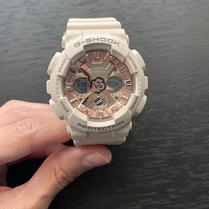 Rose gold/Pink G Shock Watch
